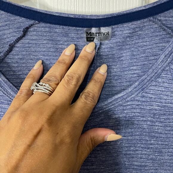 Marmot Blue Ribbed Henley Casual Outdoor Layering Stretch Top size Medium - Picture 2 of 4